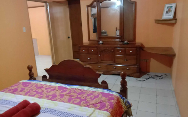 1st Street Park Apartelle