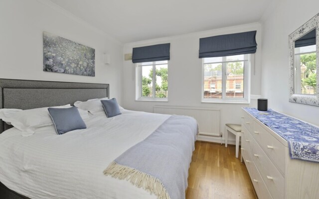 Elegant 2 bed Flat Earls Court