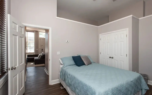 Heart of Mainstrasse Apt 1
