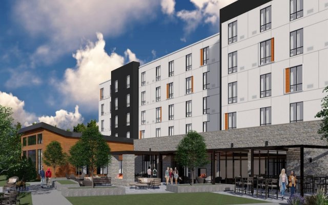 Courtyard by Marriott Petoskey at Victories Square