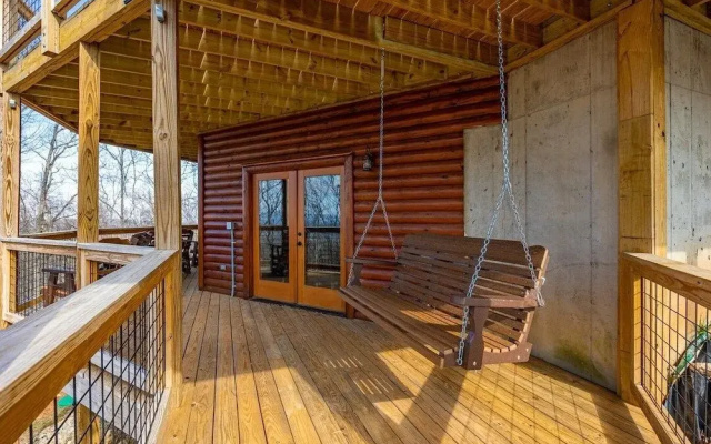 Climbing To New Heights 2 Bedroom Cabin