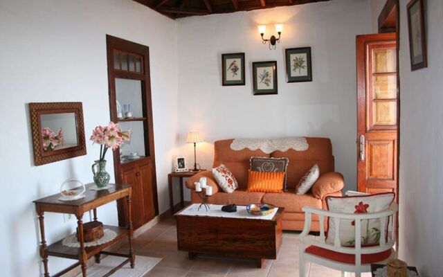 Casa Rincón de Mercedes by Isla Bonita