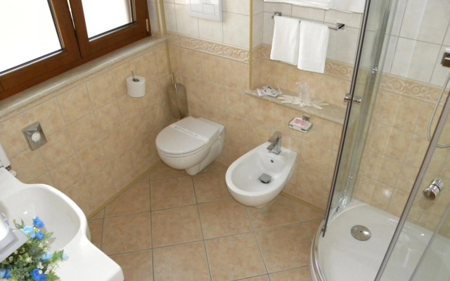 Hotel Ristorante Borgo La Tana