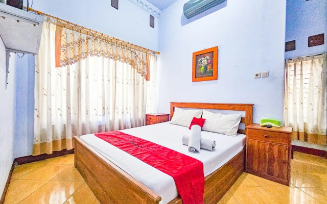 RedDoorz Syariah near Stadion Merdeka Jombang – Guest Rooms – Jombang