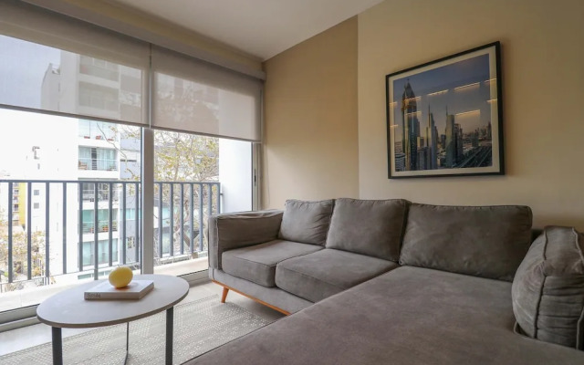 w Prestigious 3BR w Great Balcony in Miraflores