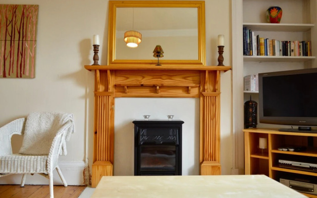 Central and Homely 1 Bedroom Flat