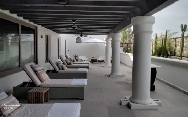 Ocean view beach suite