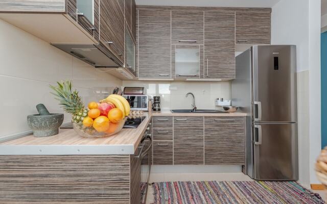 Romantic Oasis modern Apartment