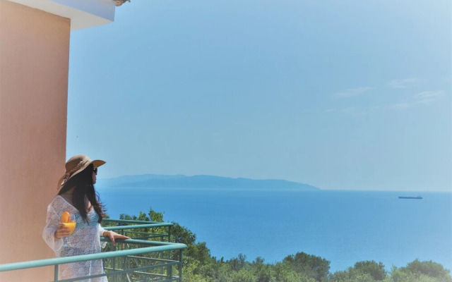 Georgia & Eri Villas