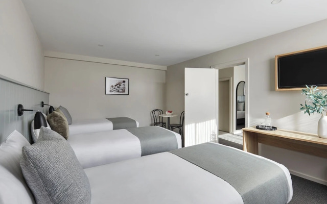 The Clairfield Hotel