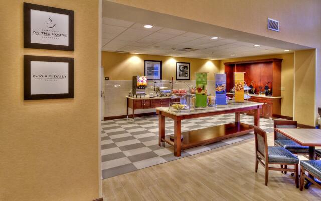 Hampton Inn & Suites Fort Myers-Estero/FGCU