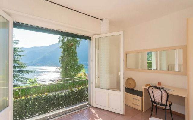 The Secret Lake View by Rent all Como