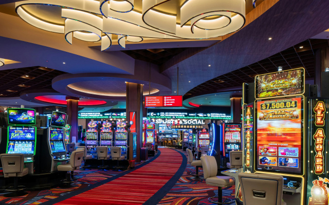 Live Casino & Hotel Louisiana, Curio Collection by Hilton