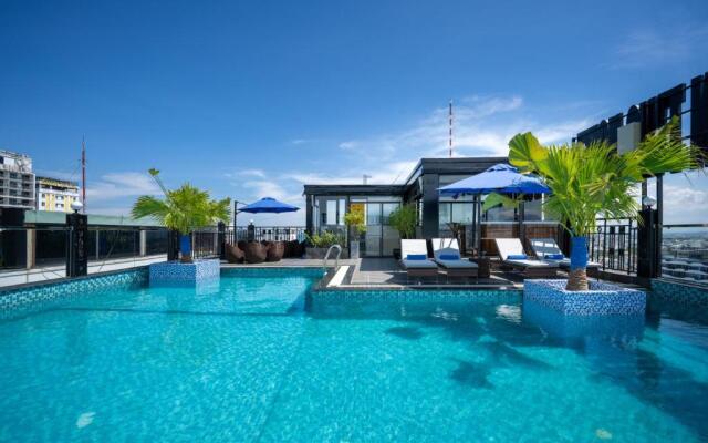 The Sail Hotel - My Khe Beach