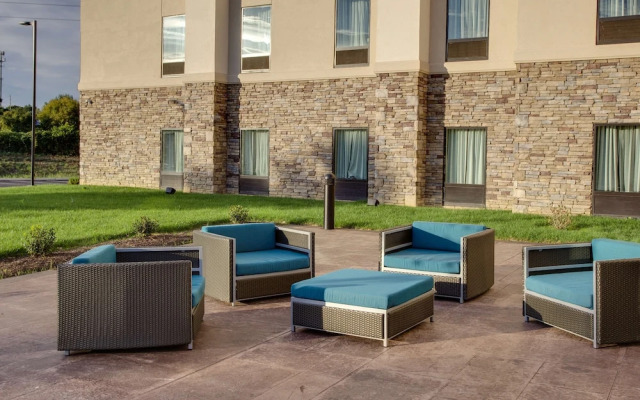 Hampton Inn & Suites Philadelphia/Bensalem