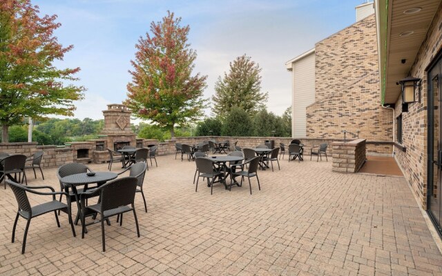 Antioch Hotel & Suites