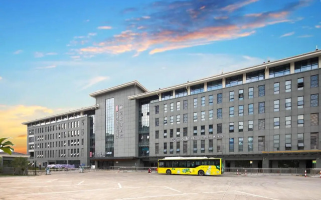 Rezen Dong Hotel (Hangzhou Xixi Longhu Paradise Walk)