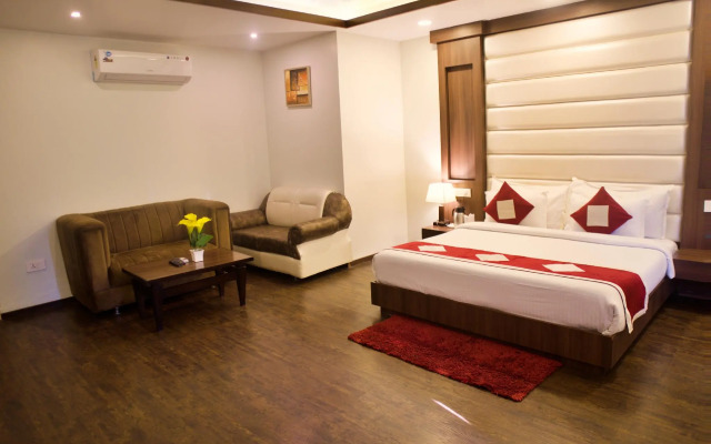 Hotel The Royal Krishna