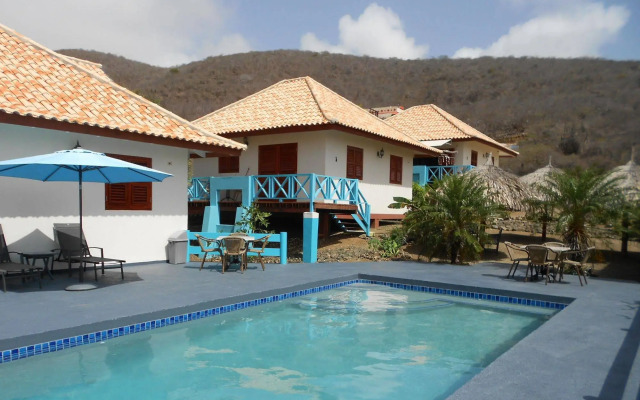 West Hill Bungalows