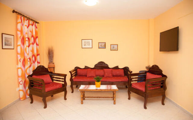 Markakis Studios Fira