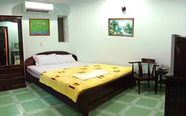 Queen Hotel Tran Phu