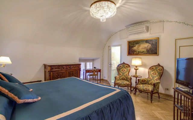 Navona Gallery Michelangelo Suite