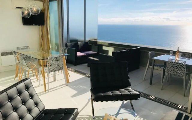 Costa Plana Collection