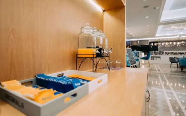 Kyriad Marvelous Hotel Shanghai Jiading Baolong Plaza Branch