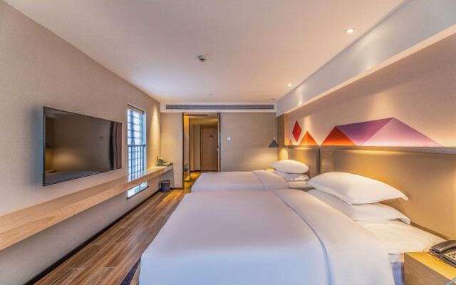 Berman Hotel (Guiyang southwest Trade City Jinyang bus station store)