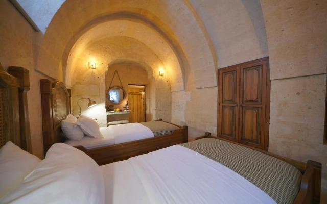 Maya Cave Hotel