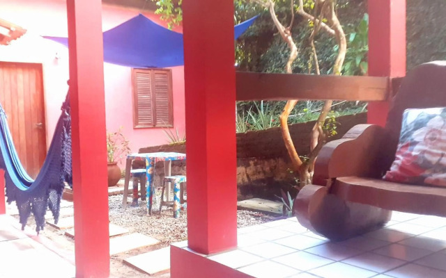 Novos Baianos Hostel e Suites