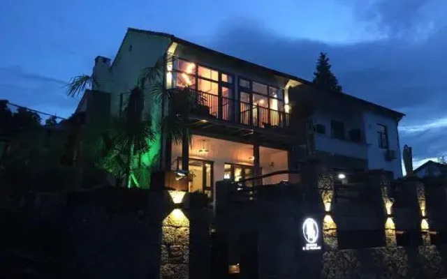 Mohe Guesthouse