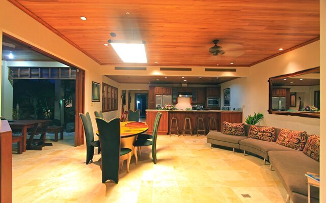 Casa Canopy