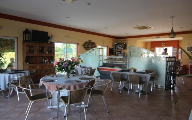 Rent Villa and Apartment in Oasis Parque Country Club, Nr. Portimao, Algarve