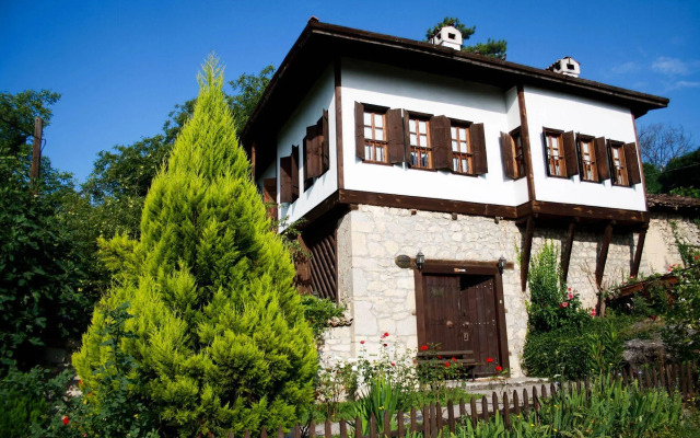 Raşitler Bağ Evi