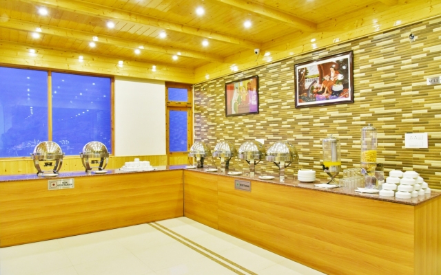 Whistling Pines Resort & Spa