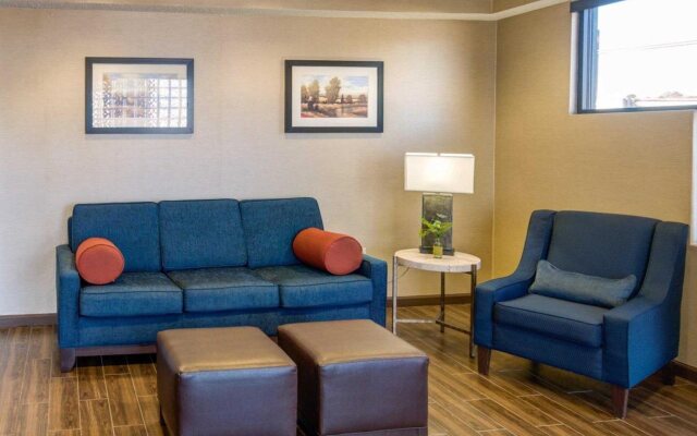 Comfort Inn & Suites La Grange