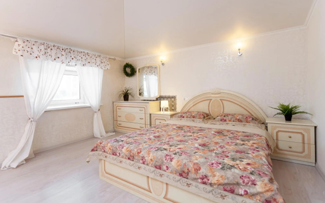 Апартаменты SunVille (Санвиль) на улице Бутлерова