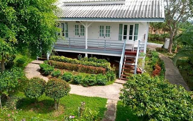 Khaokor Whitehome Resort