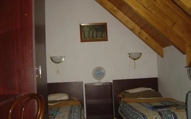 Leányvár Fogadó Étterem és Panzió