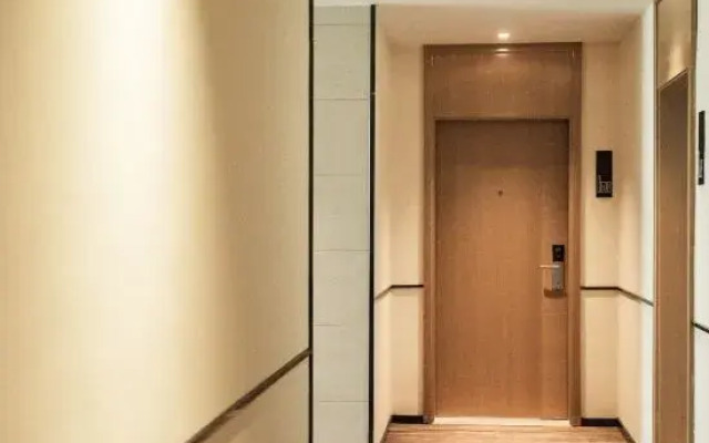 City convenient hotel (Luohe Huanghe Plaza store)