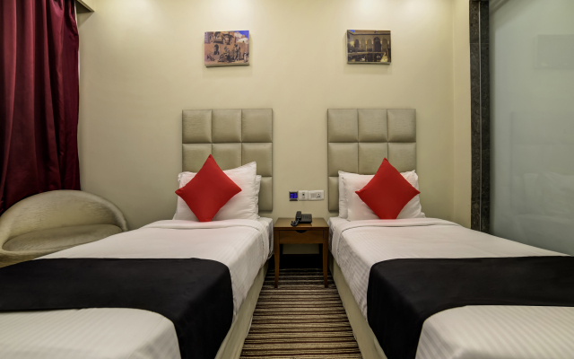 OYO Hotel: Capital O New Haven Hotel Near Lotus Temple