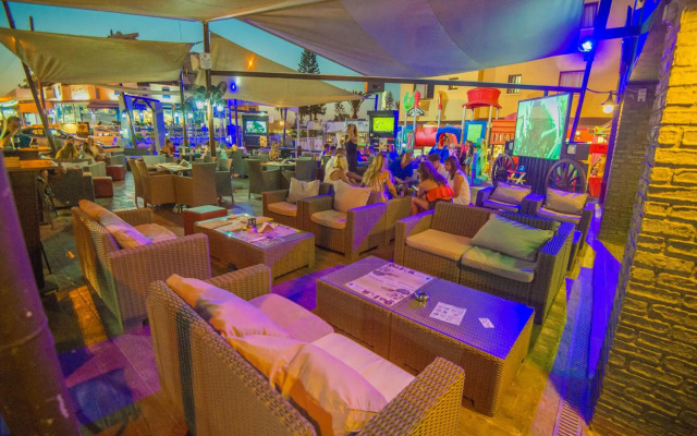 Windmills Hotel Apartments