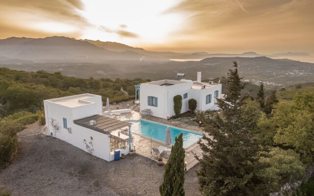 Villa Bella With Swimming Pool, Rethymno, Crete