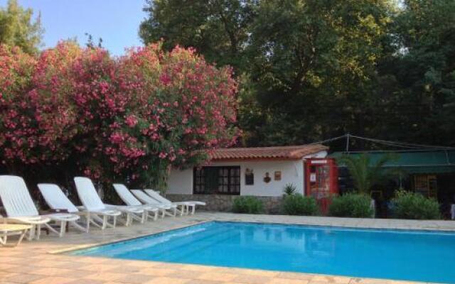 Magicstay - Aparthotel 3 Stars Koukounaries