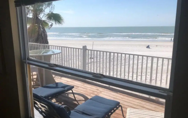 Misty Isles Redington Beachfront Suite 24