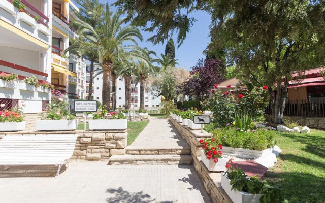 Apartamento Córcega Ref. 1065  by Iberplaya