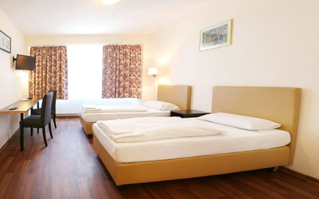 Pension Alpha Frankfurt City