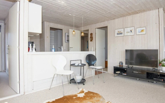 6 Person Holiday Home in Juelsminde