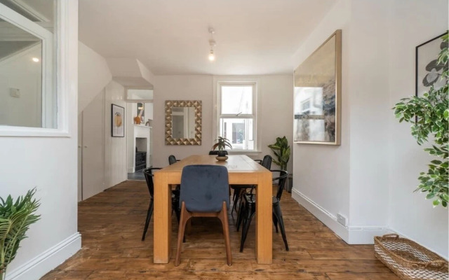 The Pulteney Escape - Bright 4bdr House